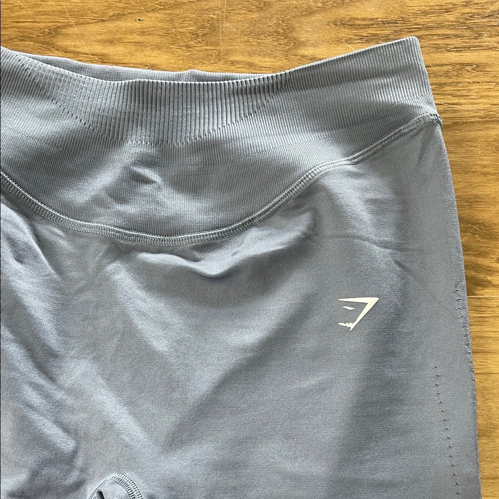 Gymshark Woman’s Sky Blue Leggings - Picture 3 of 5